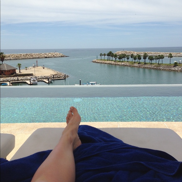 Meet your Posher - Picture 1 of 1